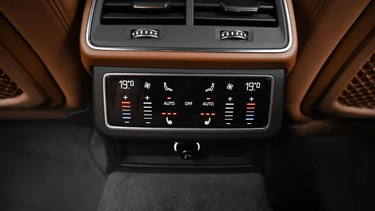 Audi A6 — miniaturë 16