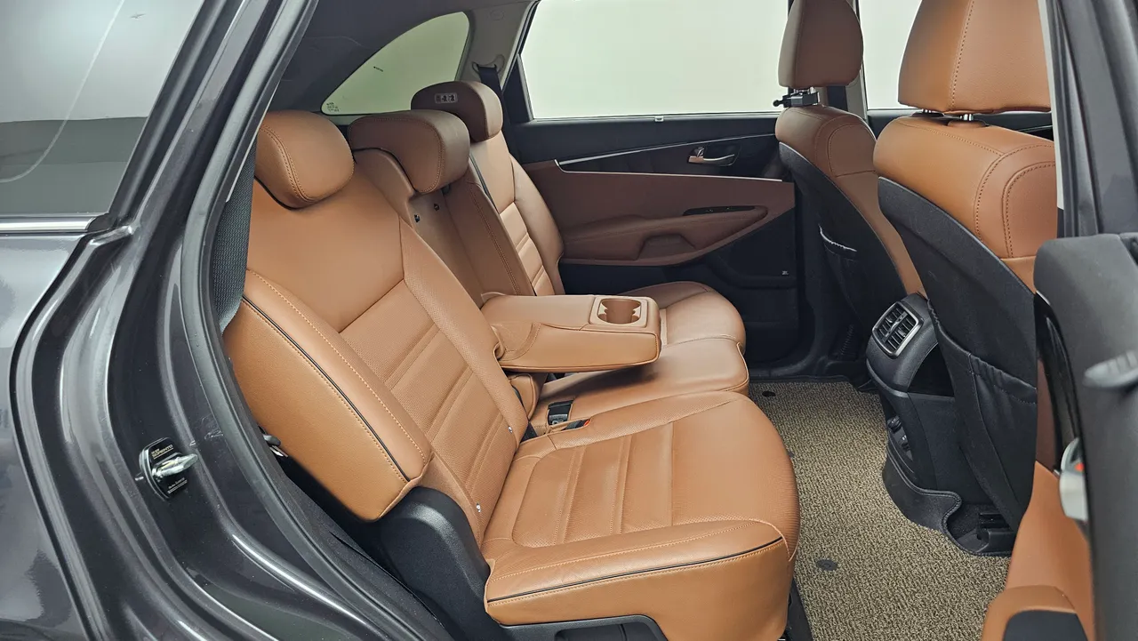 Kia Sorento — miniaturë 12