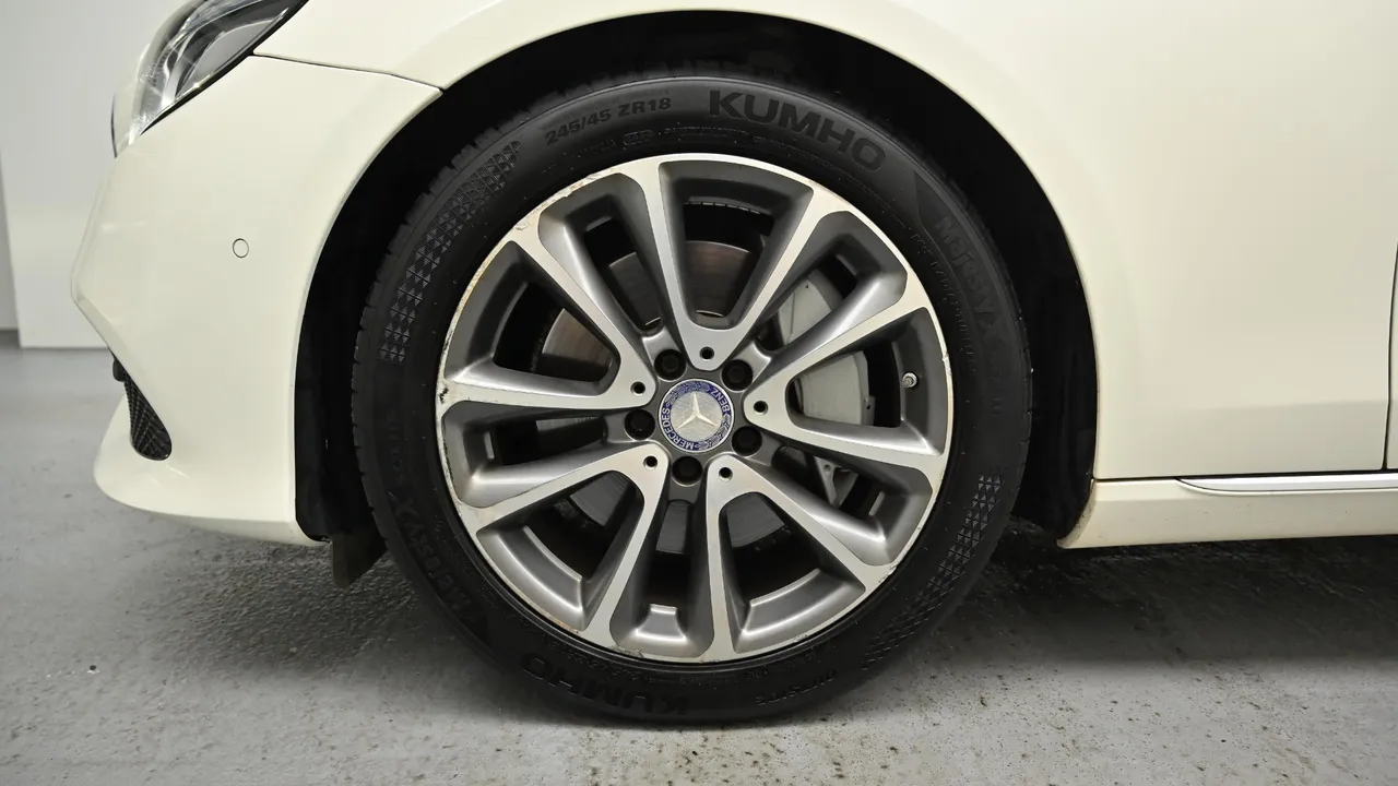 Mercedes-Benz E-klasse — miniaturë 5