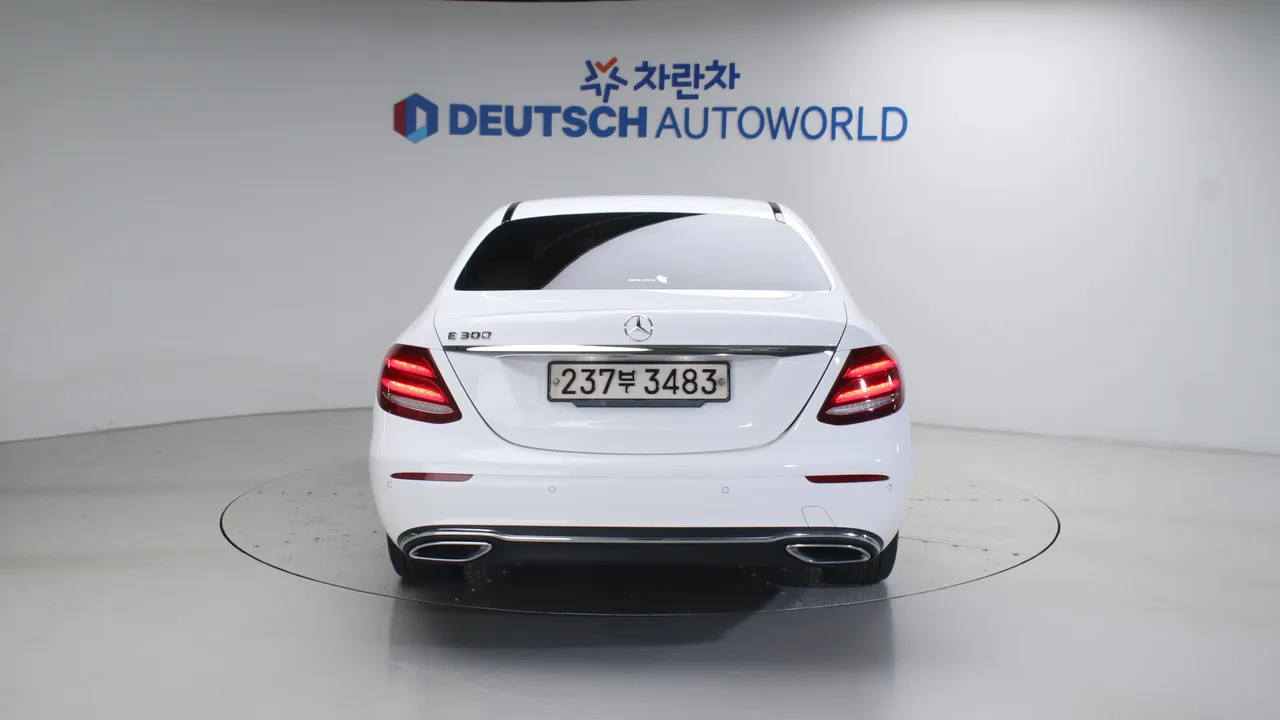 Mercedes-Benz E-klasse — miniaturë 4