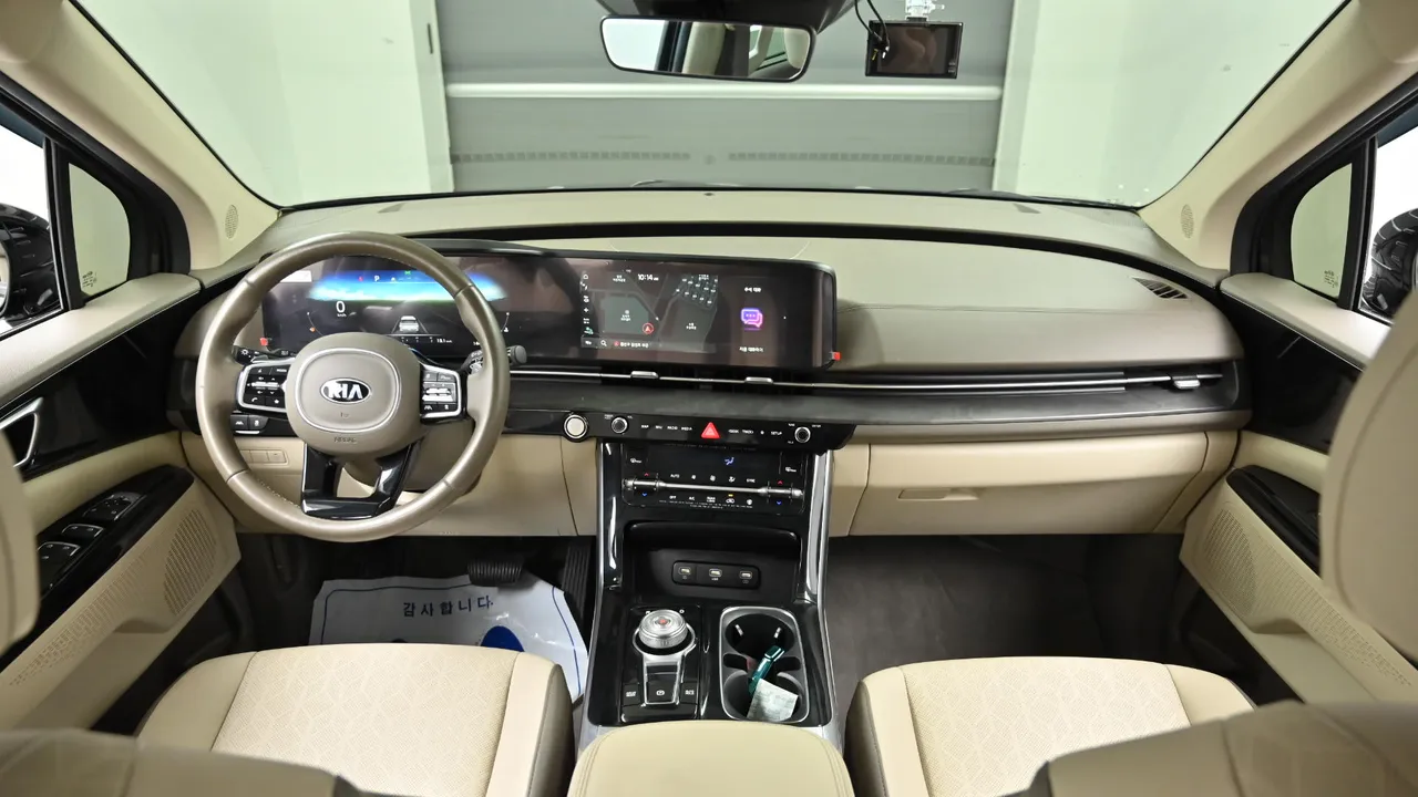 Kia Carnival — miniaturë 7