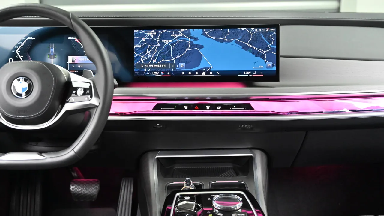 BMW 7er — miniaturë 14