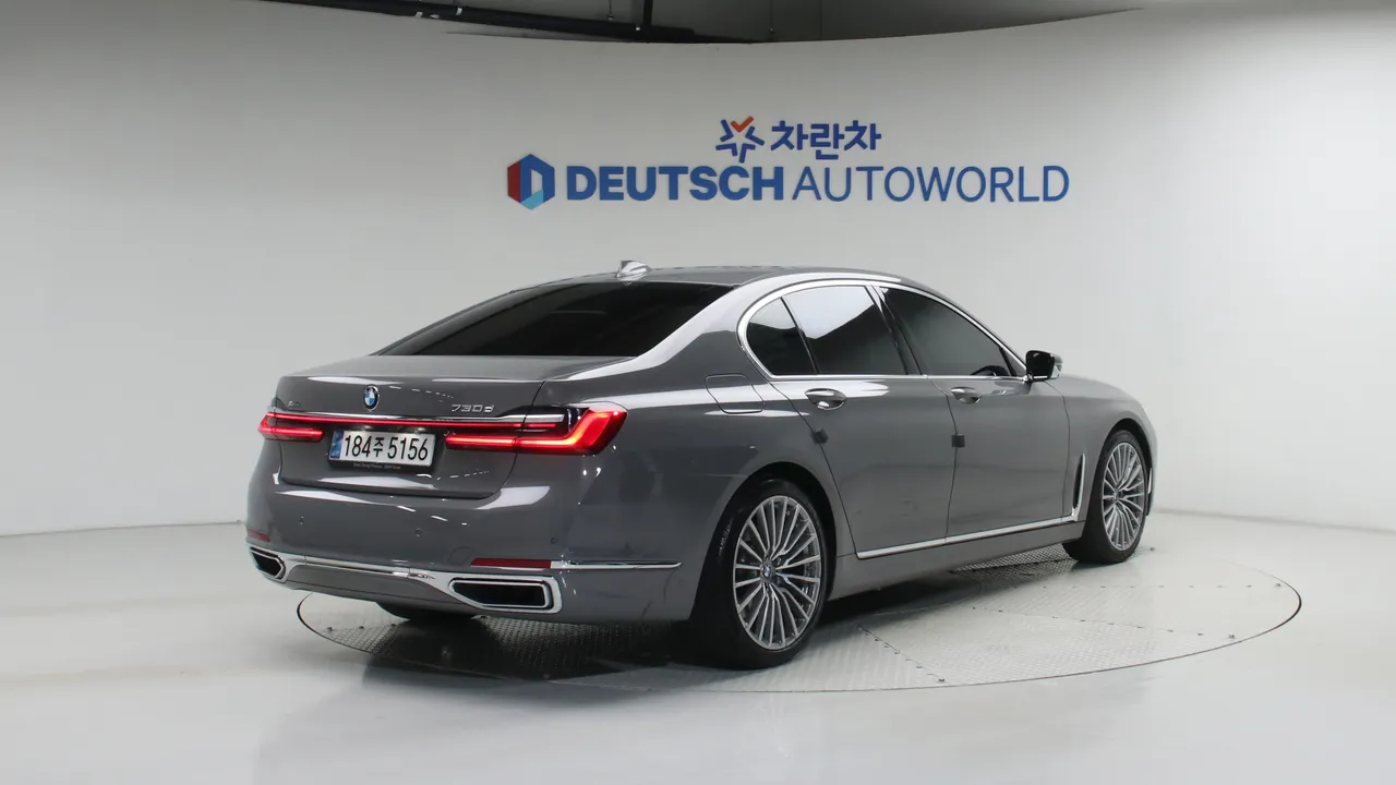 BMW 7er — miniaturë 2