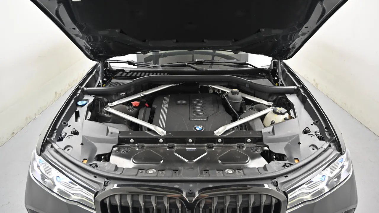 BMW X7 — miniaturë 6