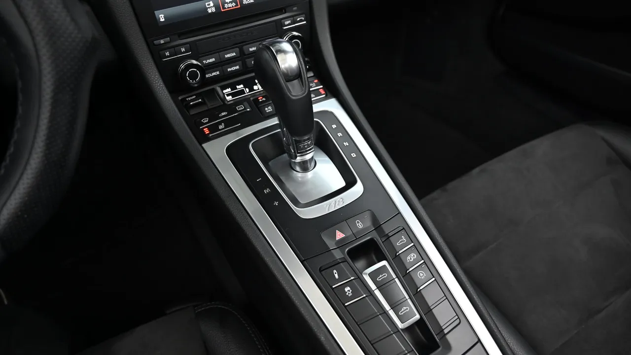 Porsche 718 Boxster 2.0