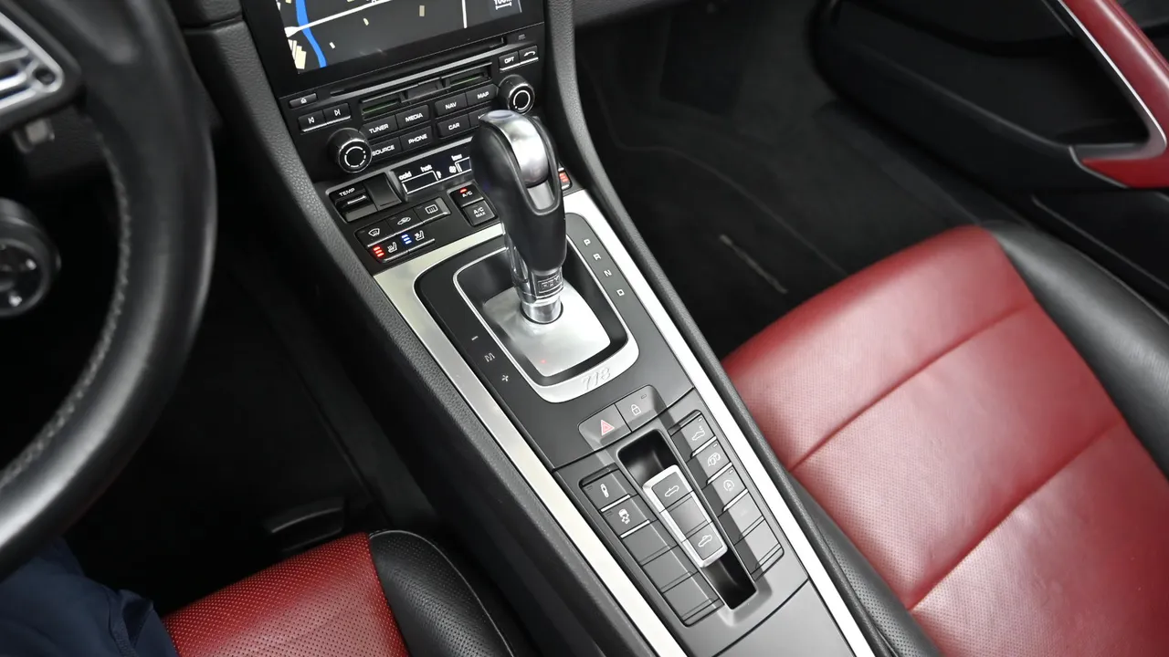 Porsche 718 Boxster 2.0