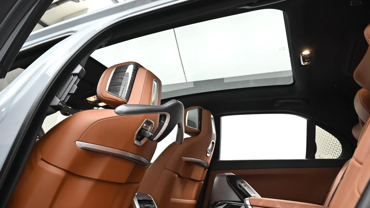 BMW 7er — miniaturë 37