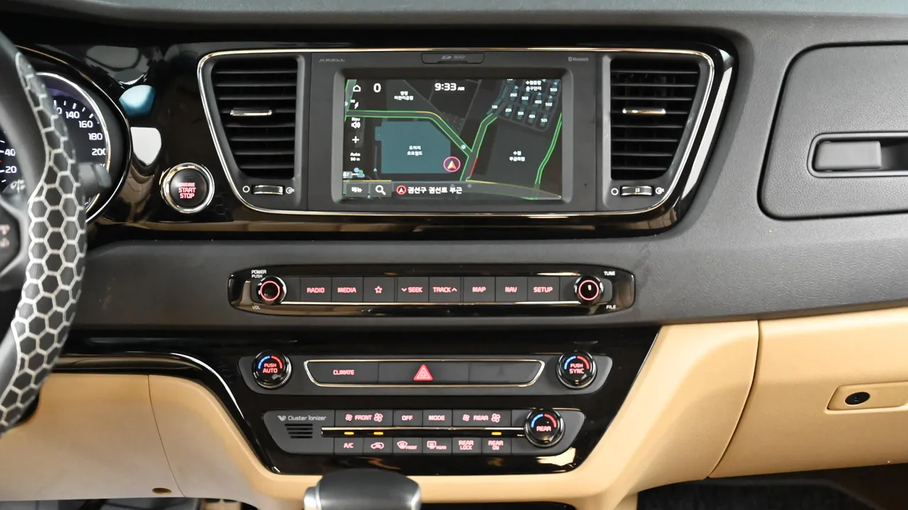 Kia Carnival — miniaturë 14