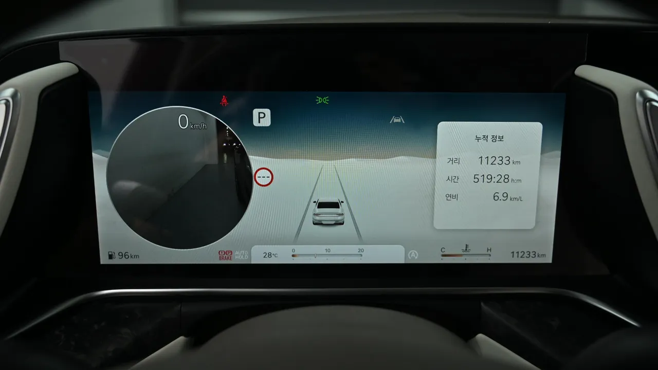 Genesis G90 — miniaturë 8