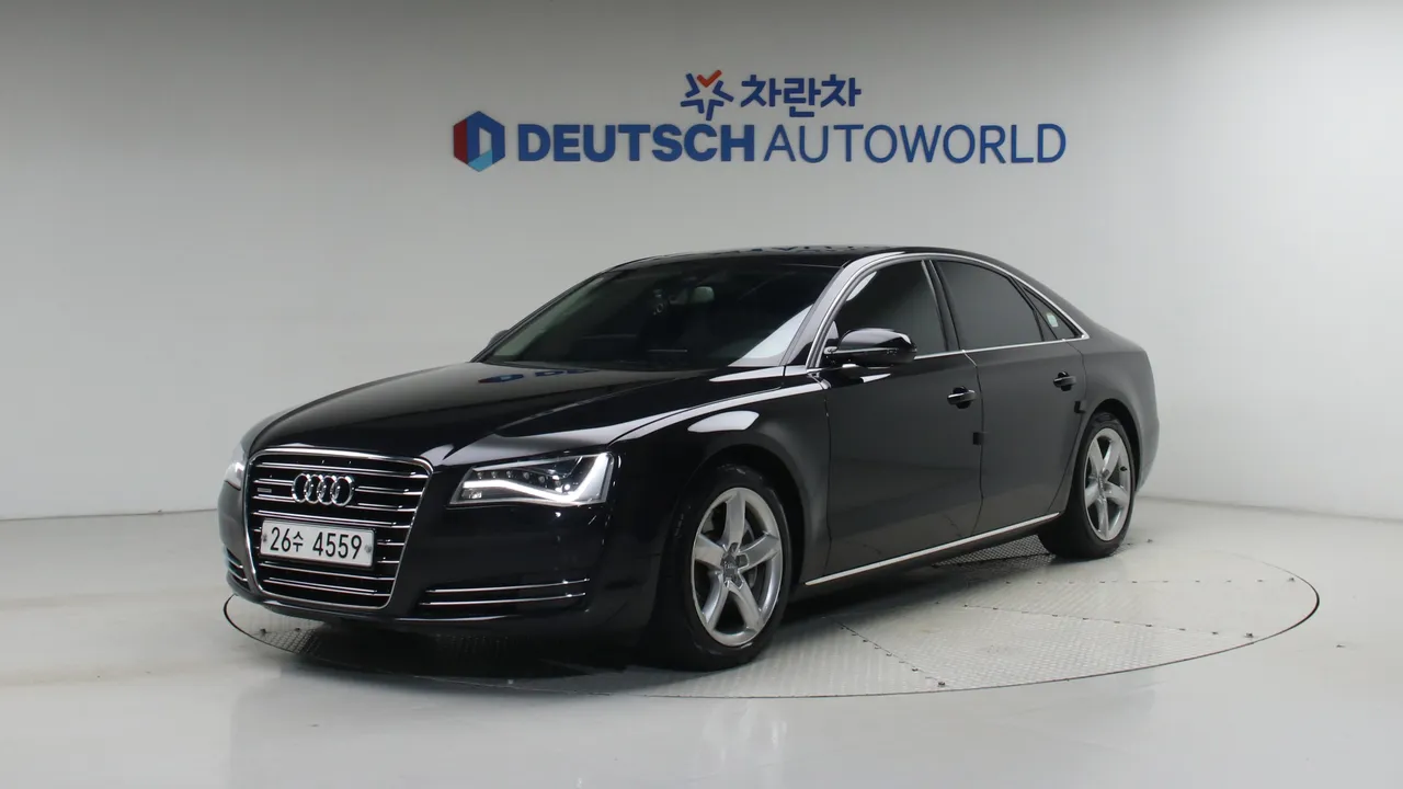 Audi A8, 2011, фотография 2