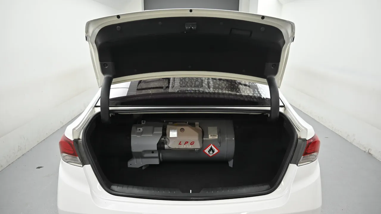 Hyundai Sonata — miniaturë 19