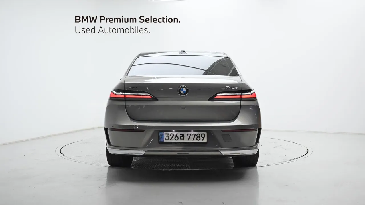 BMW 7er — miniaturë 4
