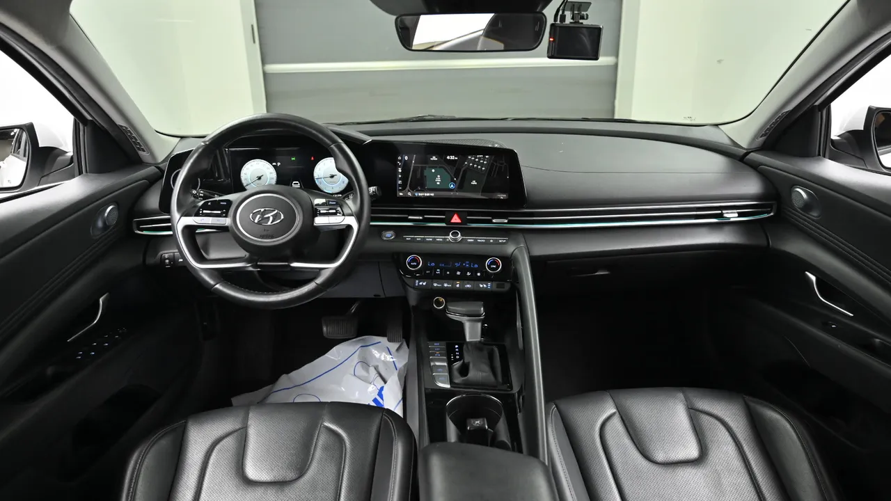 Hyundai Avante — miniaturë 7