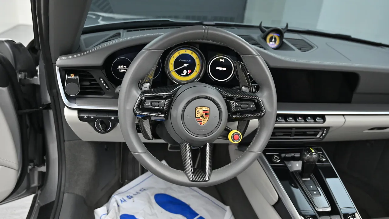 Porsche 911 — miniaturë 13