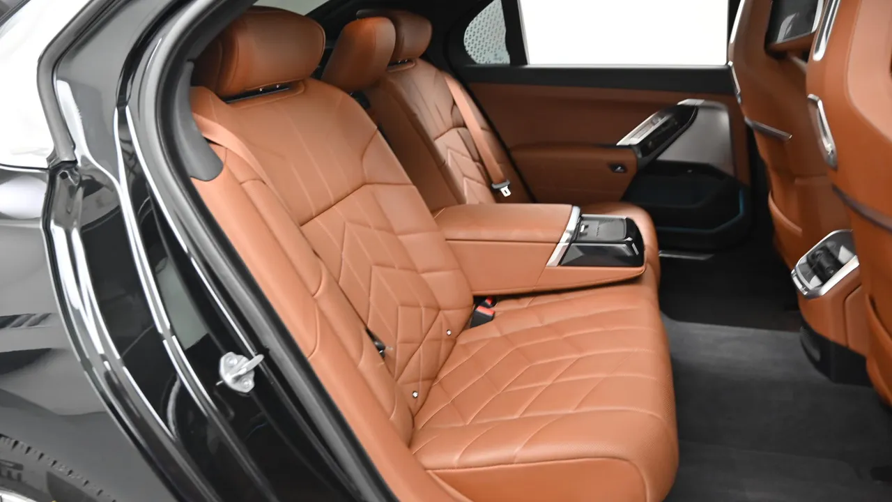 BMW 7er — miniaturë 12