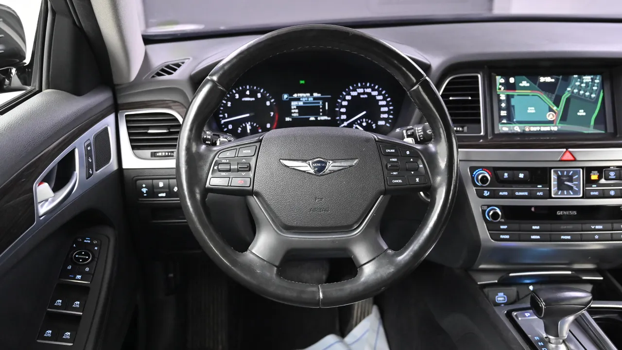 Genesis G80 — miniaturë 13