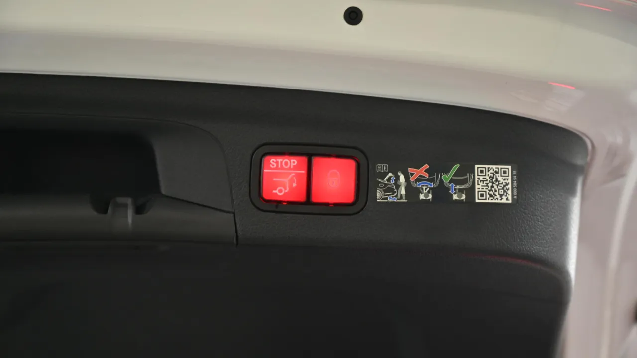 Mercedes-Benz GLE — miniaturë 29