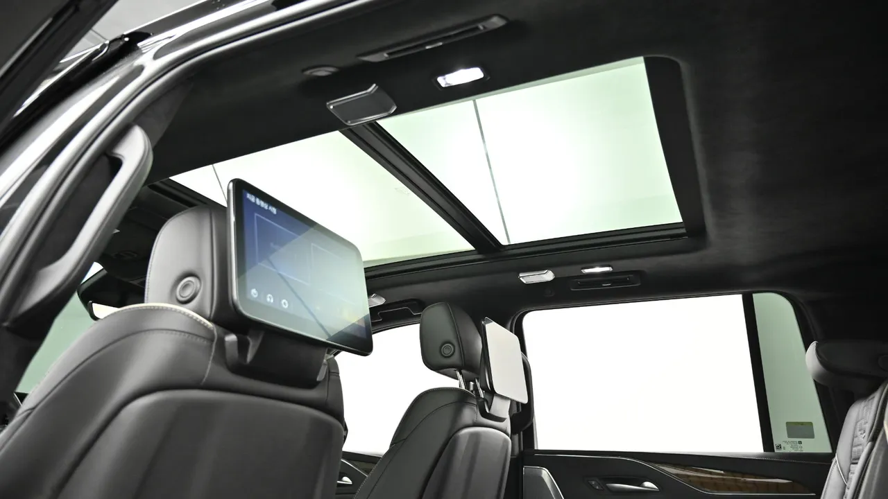 Cadillac Escalade — miniaturë 27