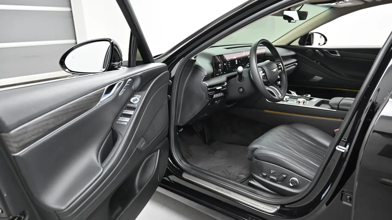 Genesis G80 — miniaturë 11