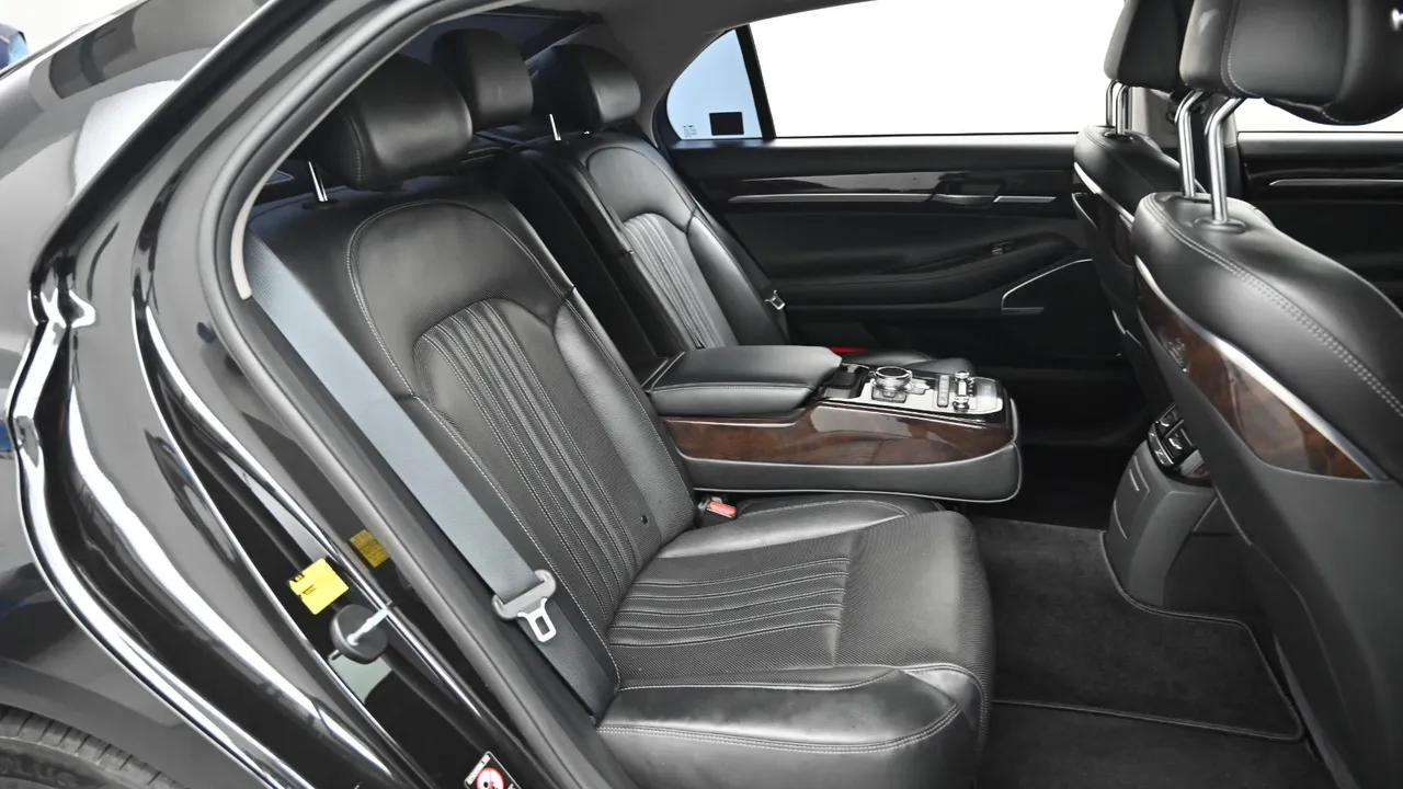 Genesis G90 — miniaturë 12