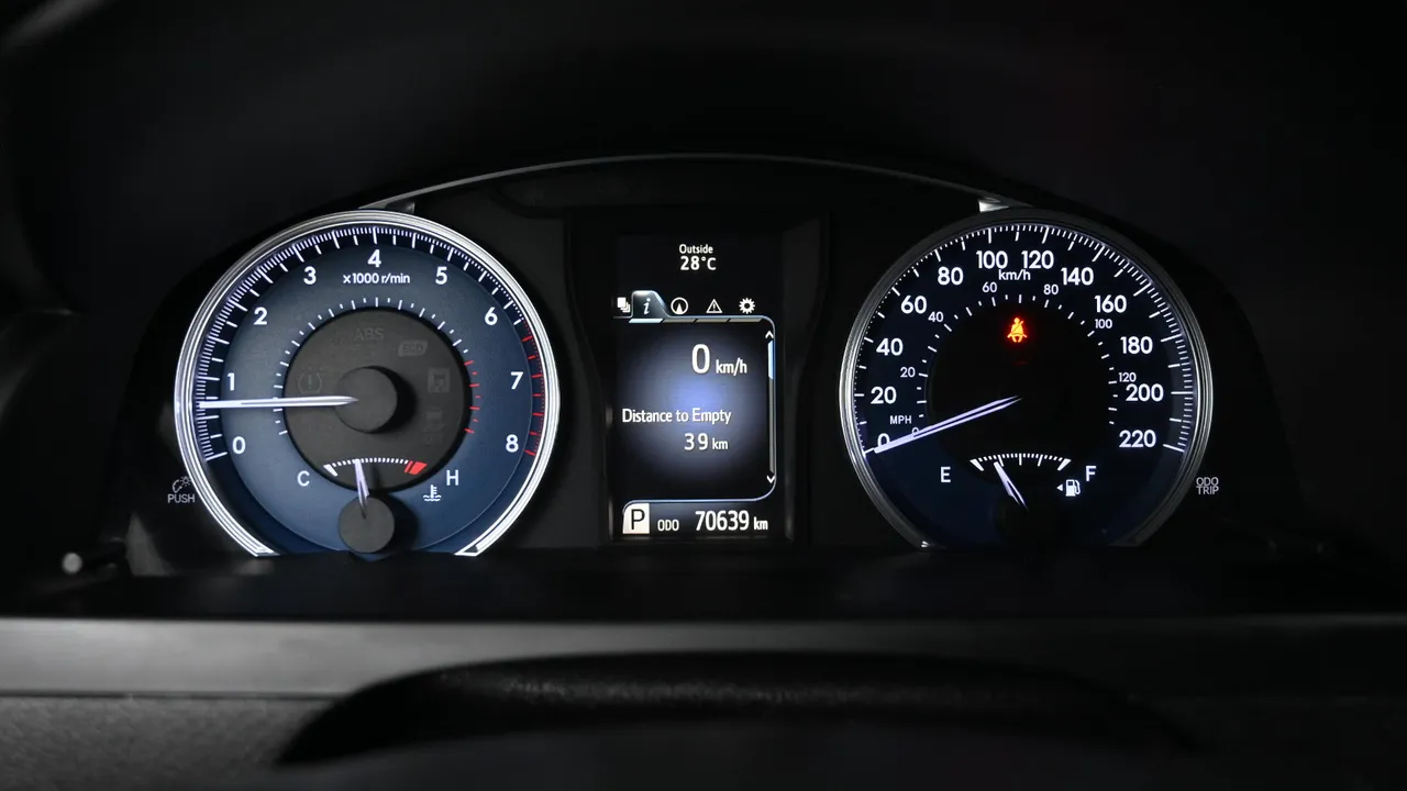 Toyota Camry — miniaturë 24