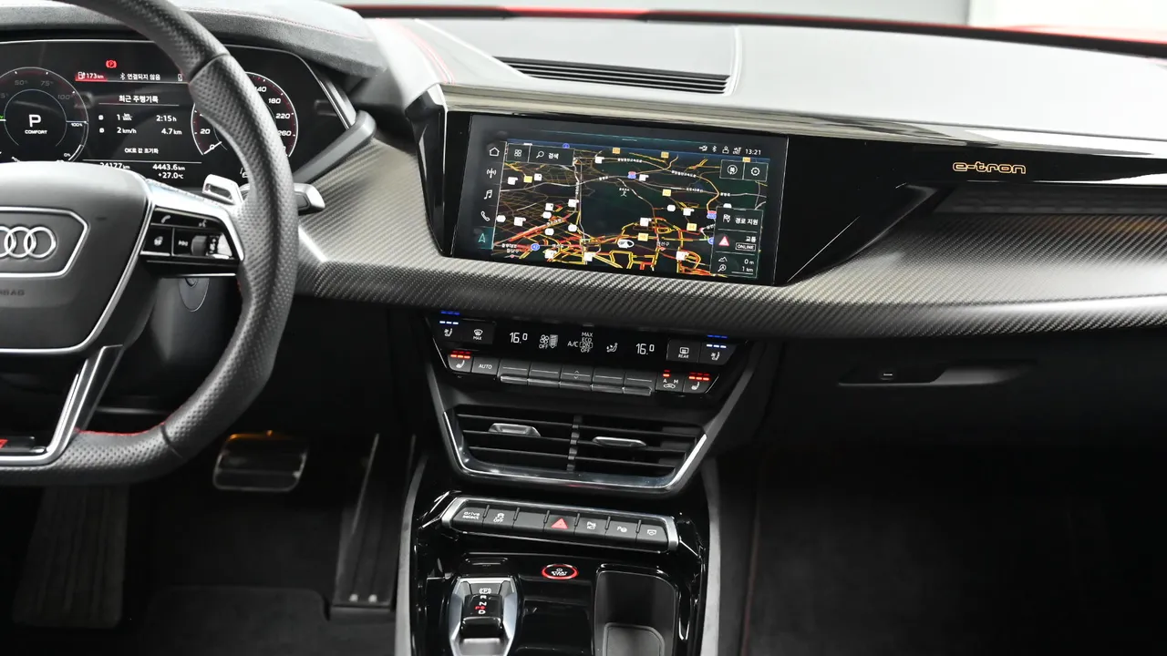 Audi RS e-tron GT — miniaturë 23
