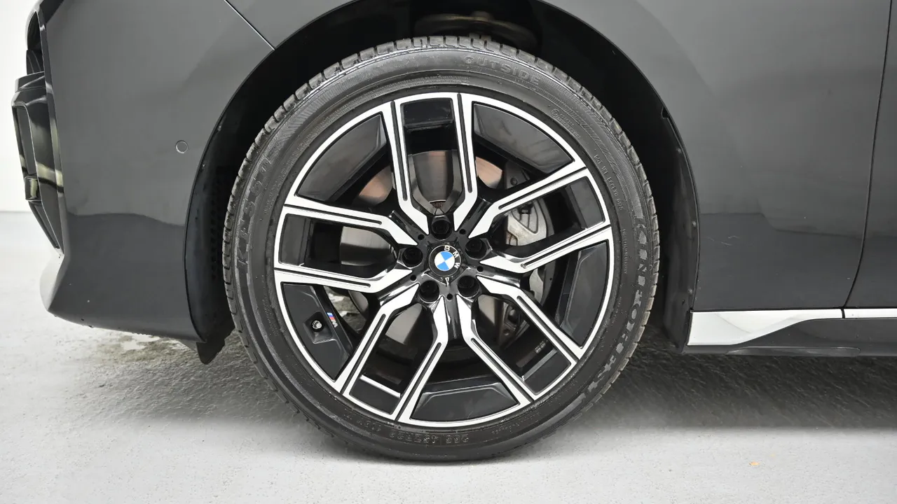 BMW 7er — miniaturë 27