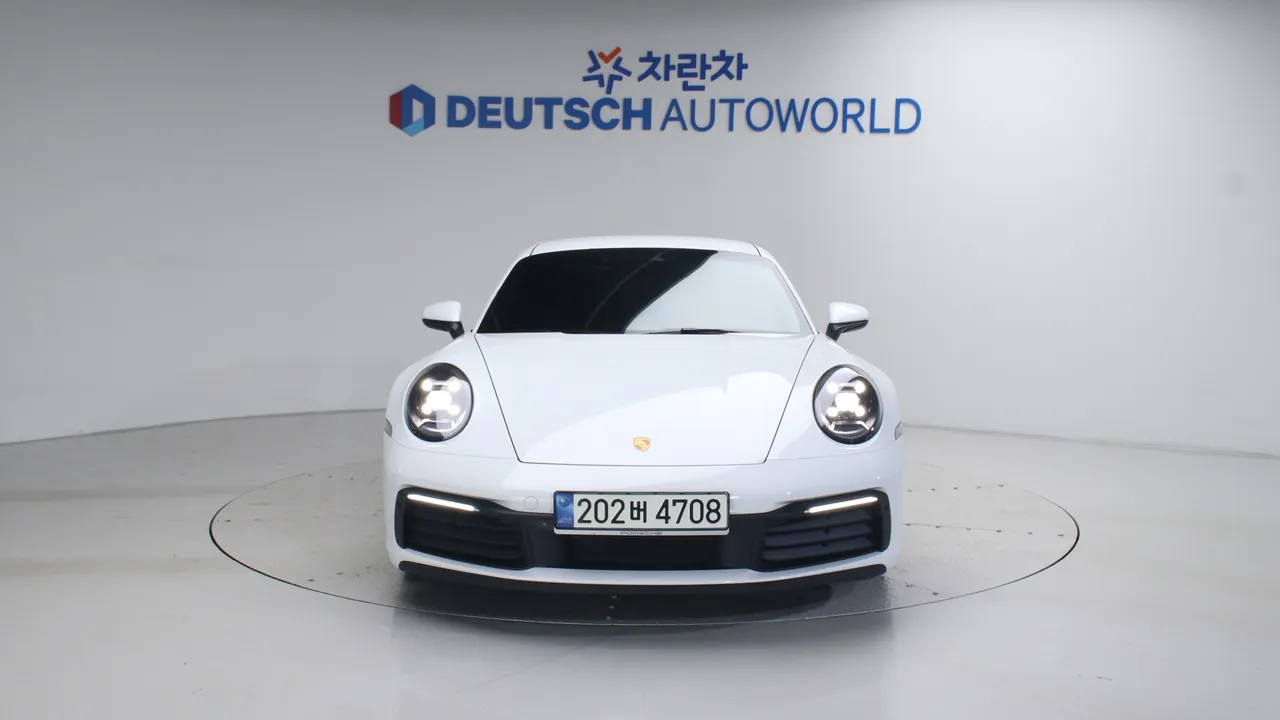 Porsche 911 (992) Carrera