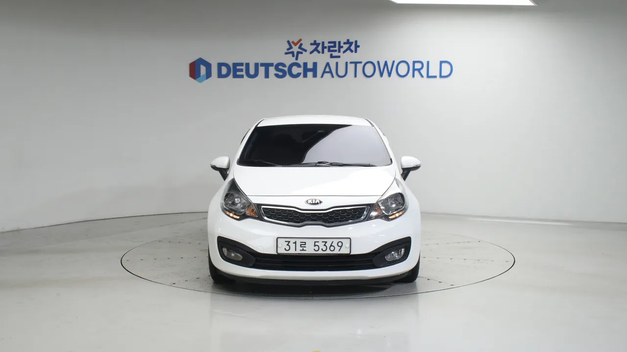 Kia Pride — miniaturë 3