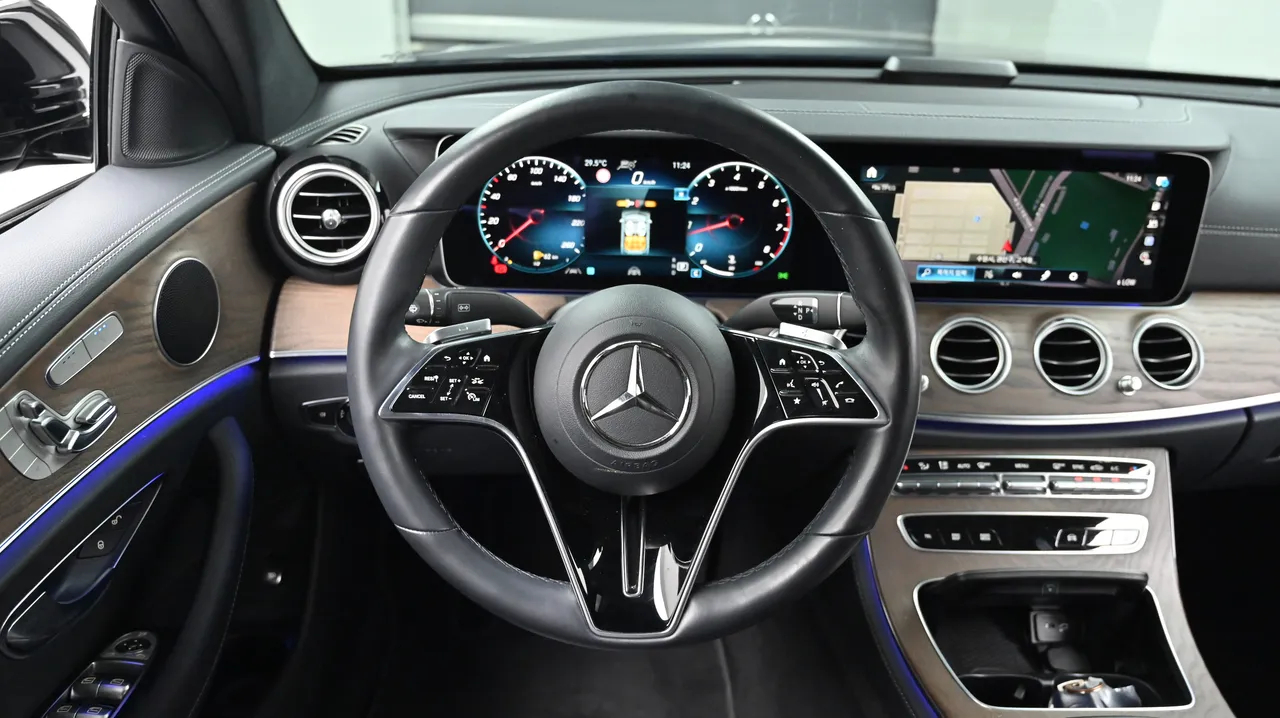 Mercedes-Benz E-klasse — miniaturë 13
