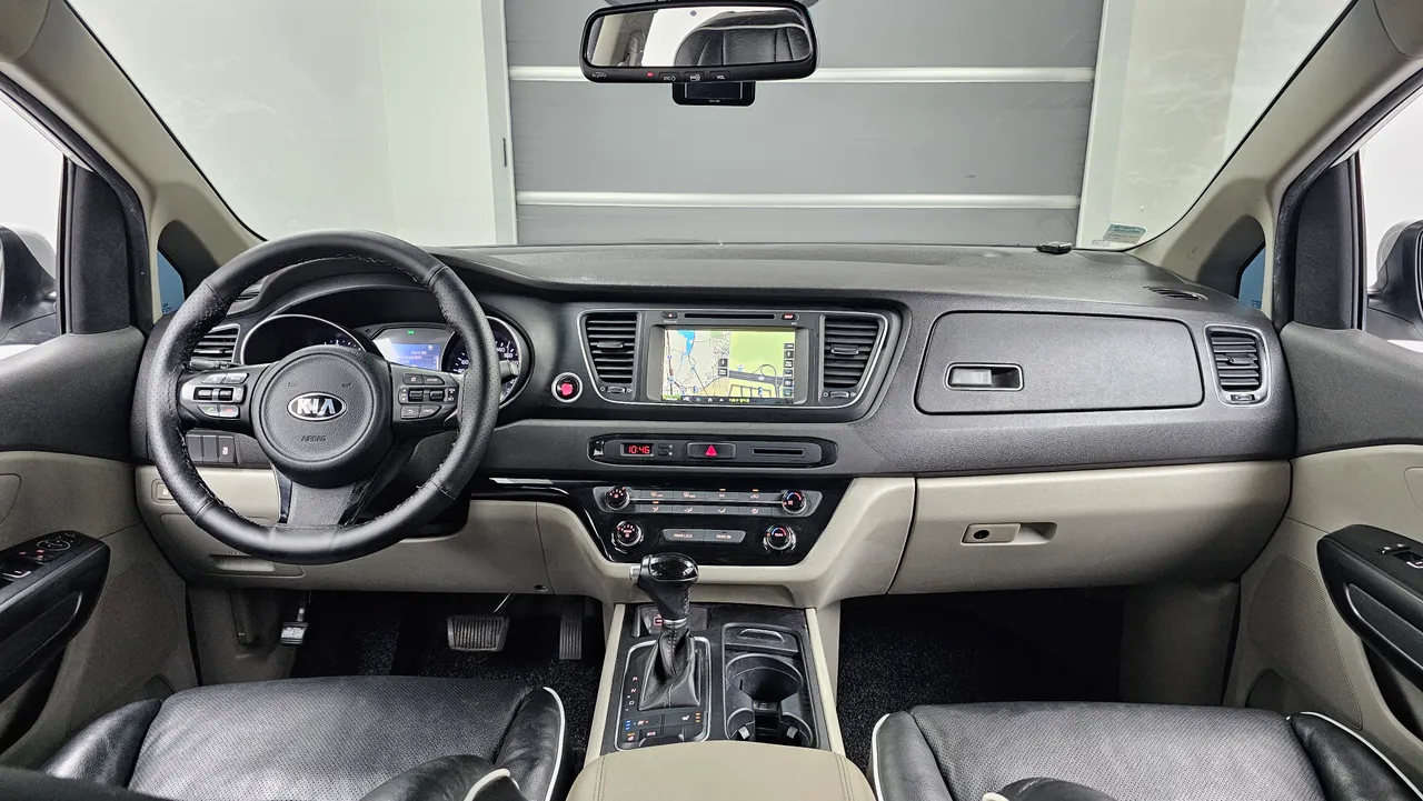 Kia Carnival — miniaturë 7