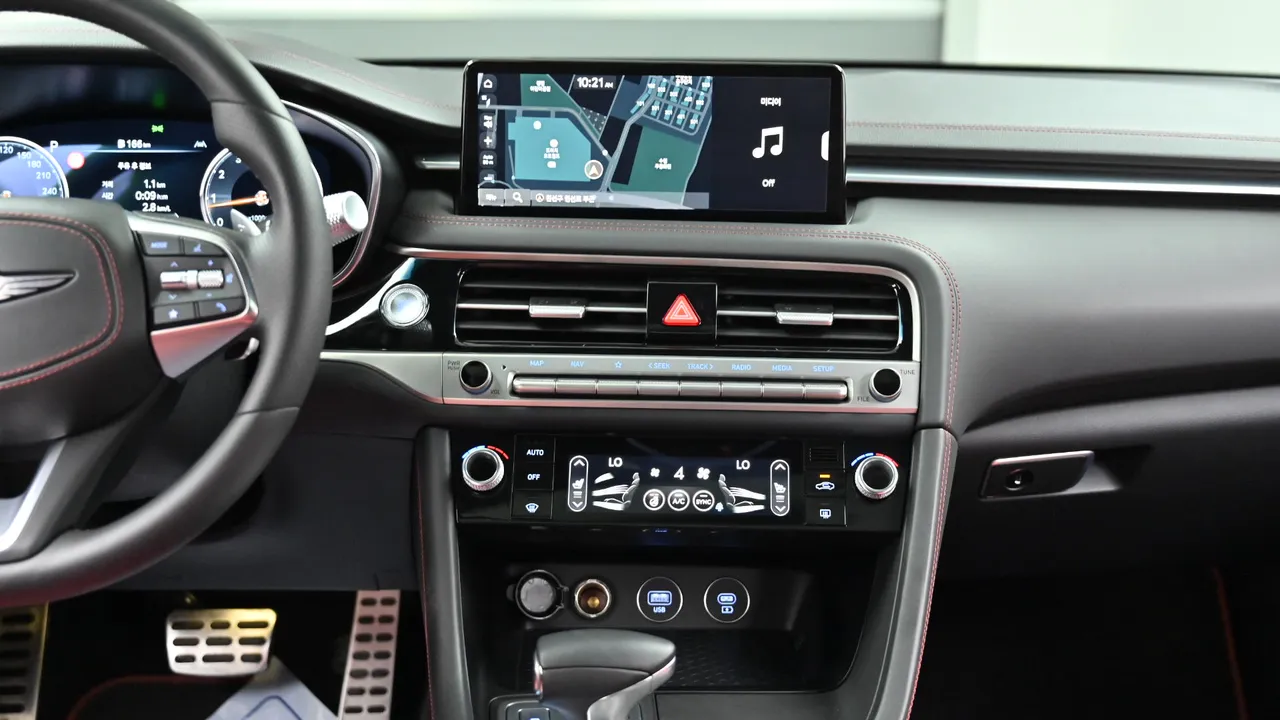 Genesis G70 — miniaturë 14