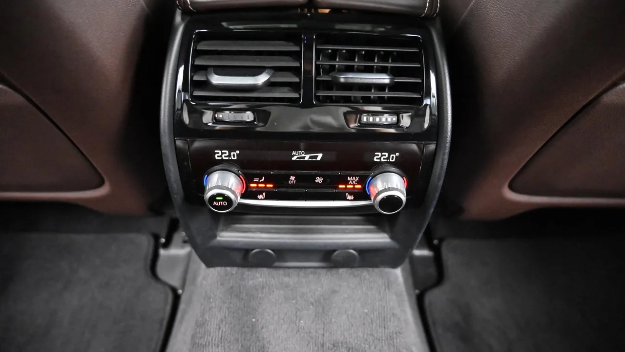 BMW 5er — miniaturë 16