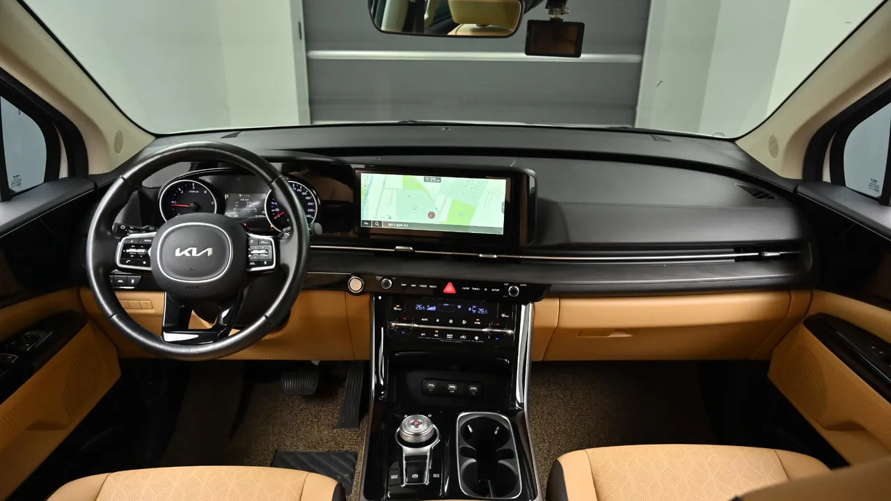 Kia Carnival — miniaturë 7
