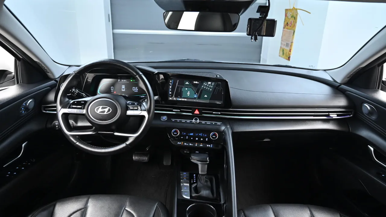 Hyundai Avante — miniaturë 7