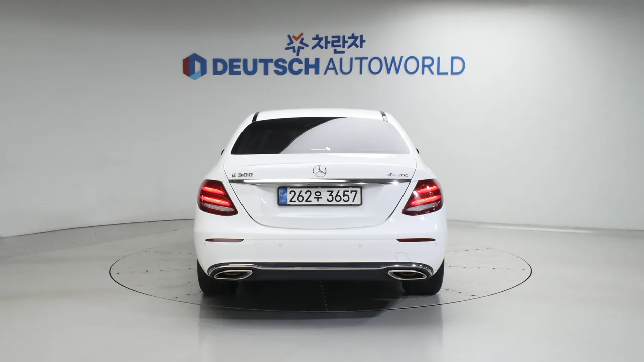 Mercedes-Benz E-klasse — miniaturë 4