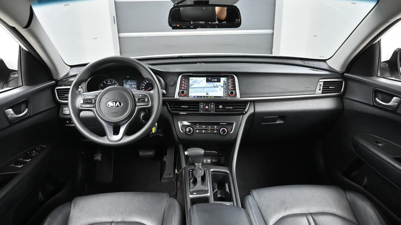 Kia K5 — miniaturë 7