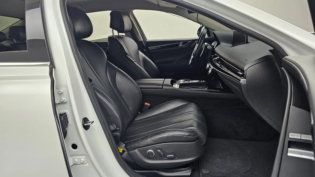 Genesis G80 — miniaturë 10