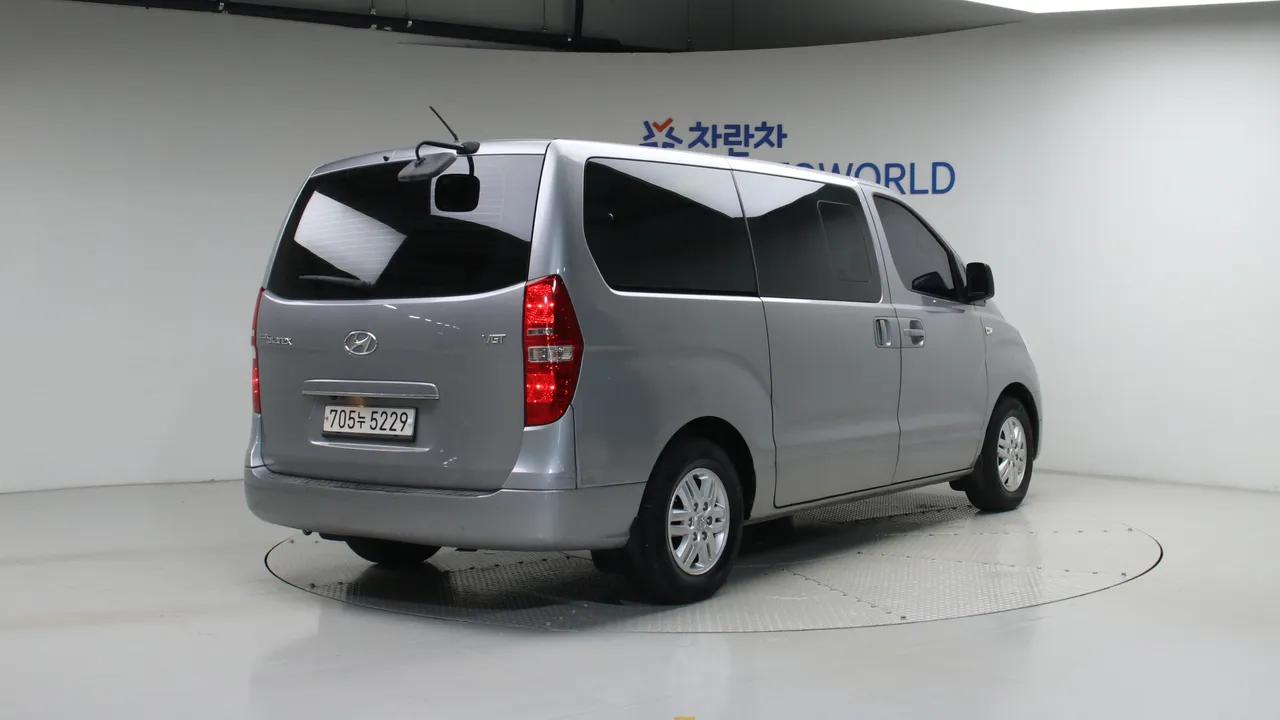 Hyundai Starex — miniaturë 2