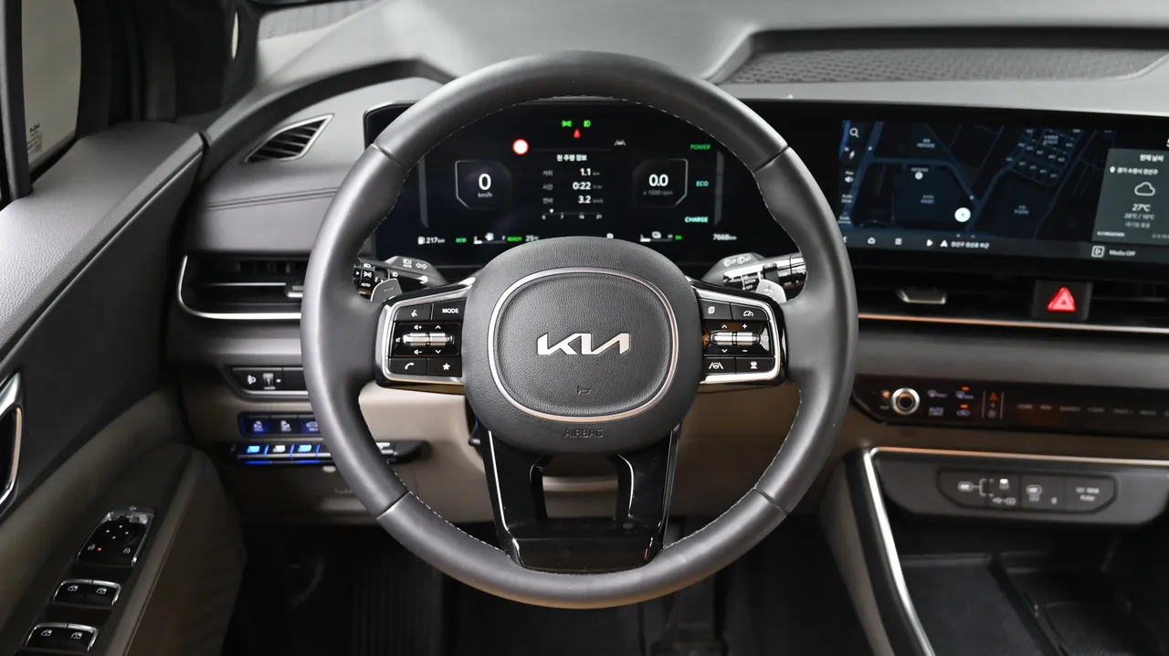 Kia Carnival — miniaturë 31