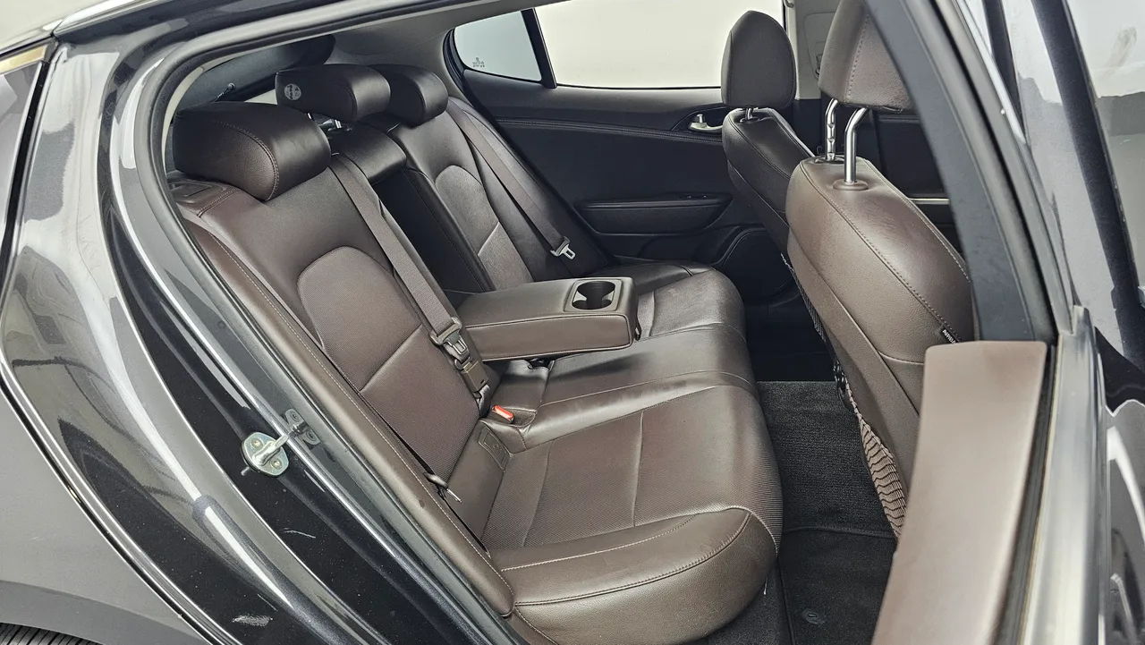 Kia Stinger — miniaturë 12
