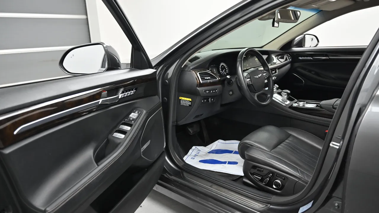 Genesis G90 — miniaturë 11