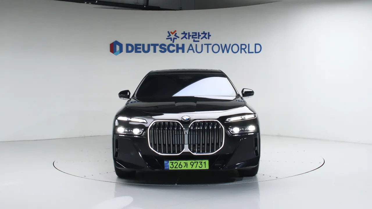 BMW 7er — miniaturë 3