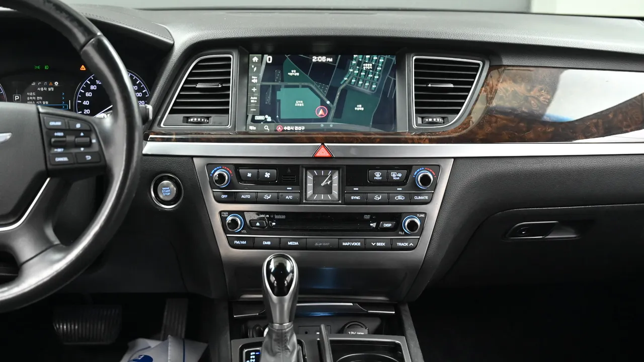 Hyundai Genesis — miniaturë 14