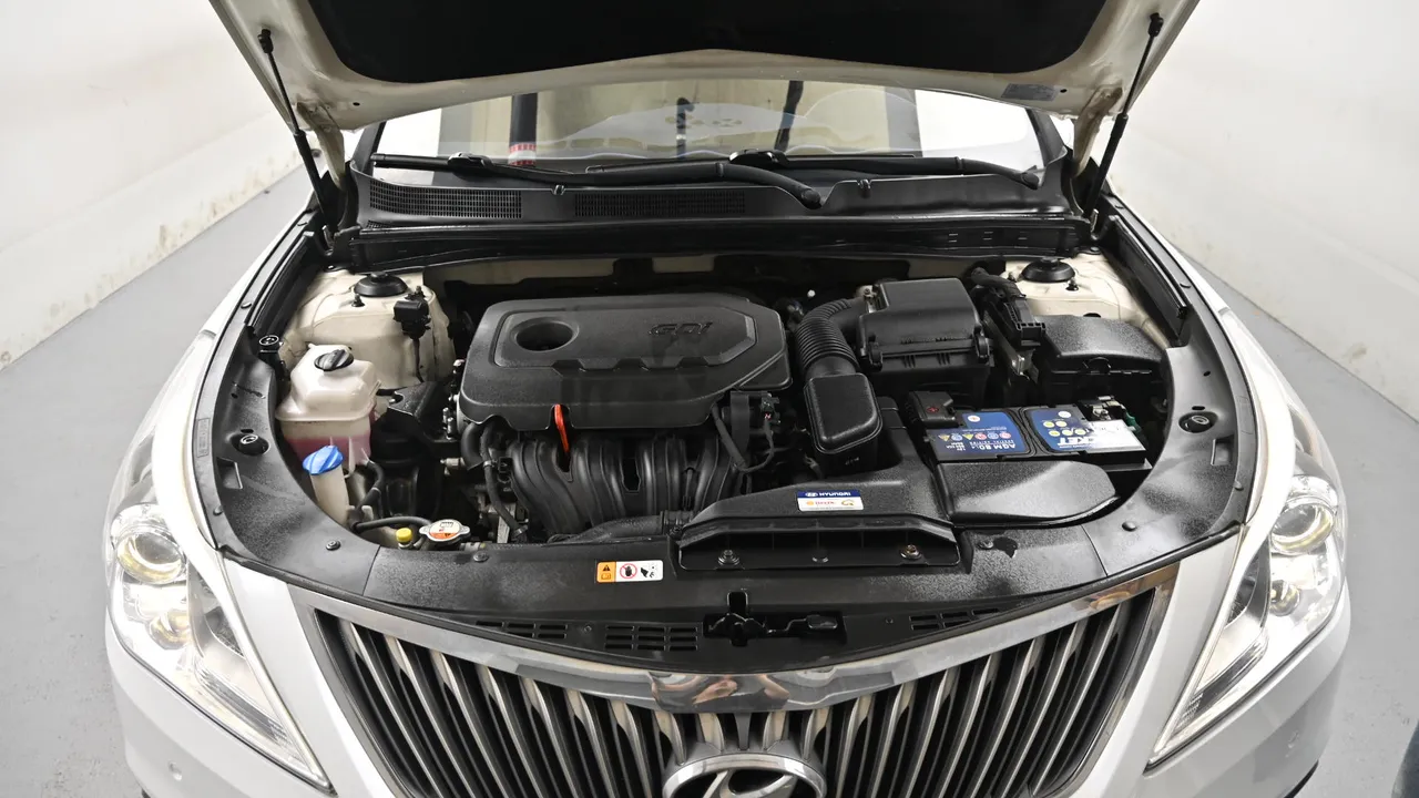 Hyundai Grandeur — miniaturë 6