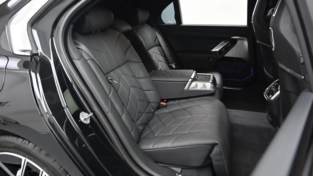 BMW 7er — miniaturë 21