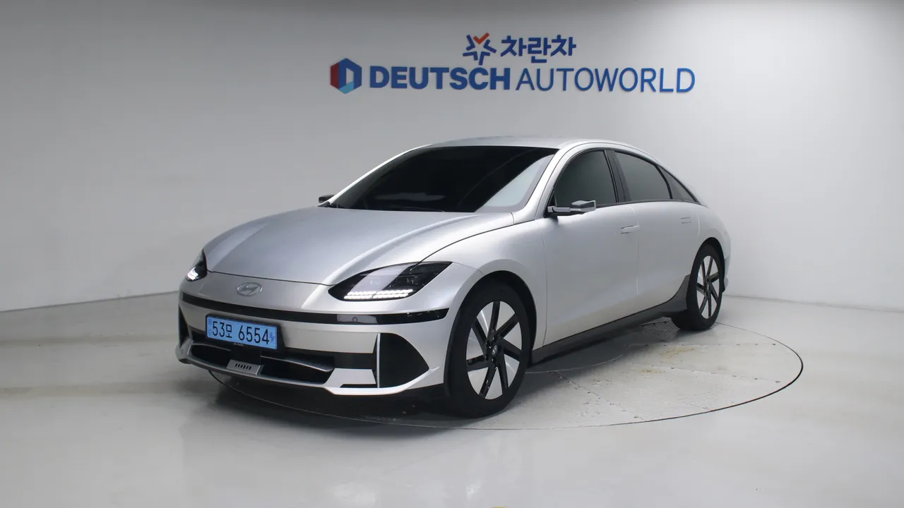 Hyundai IONIQ 6 77.4kWh 롱레인지 AWD 프레스티지 — foto 1