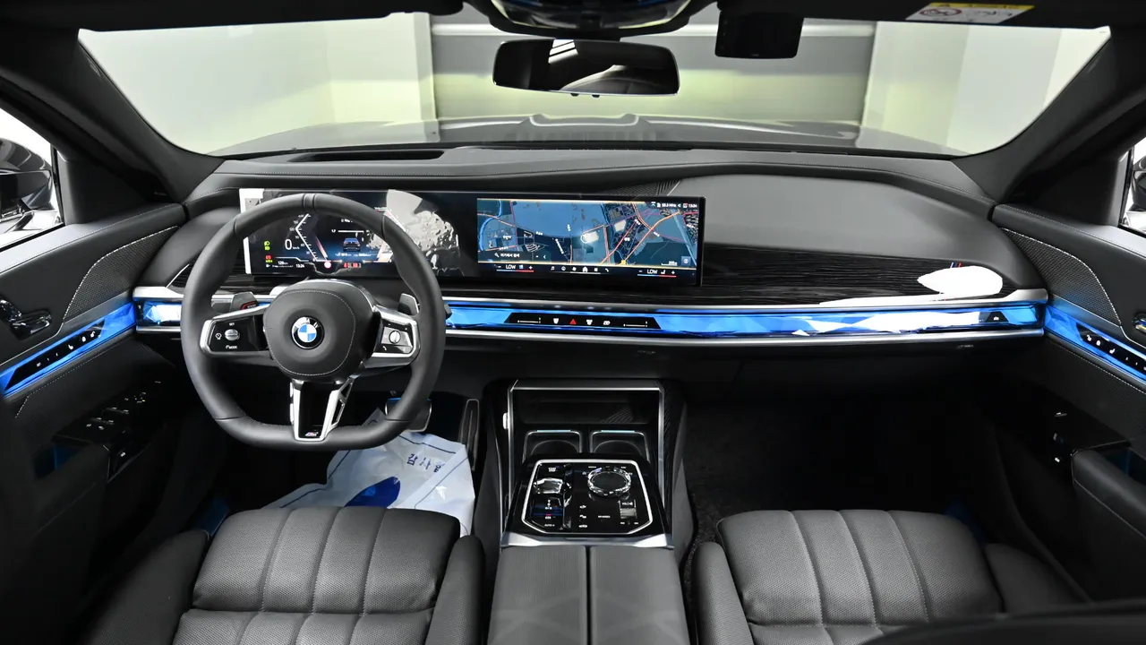 BMW 7er — miniaturë 7