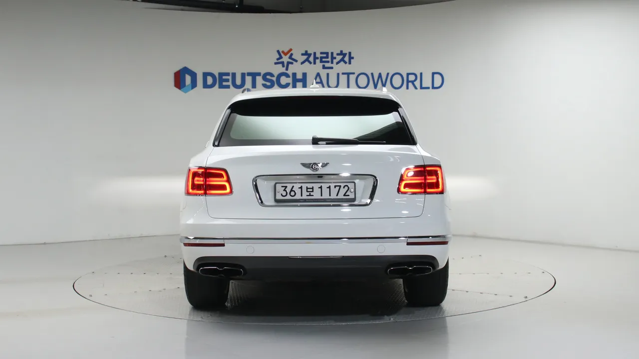 Bentley Bentayga — miniaturë 4