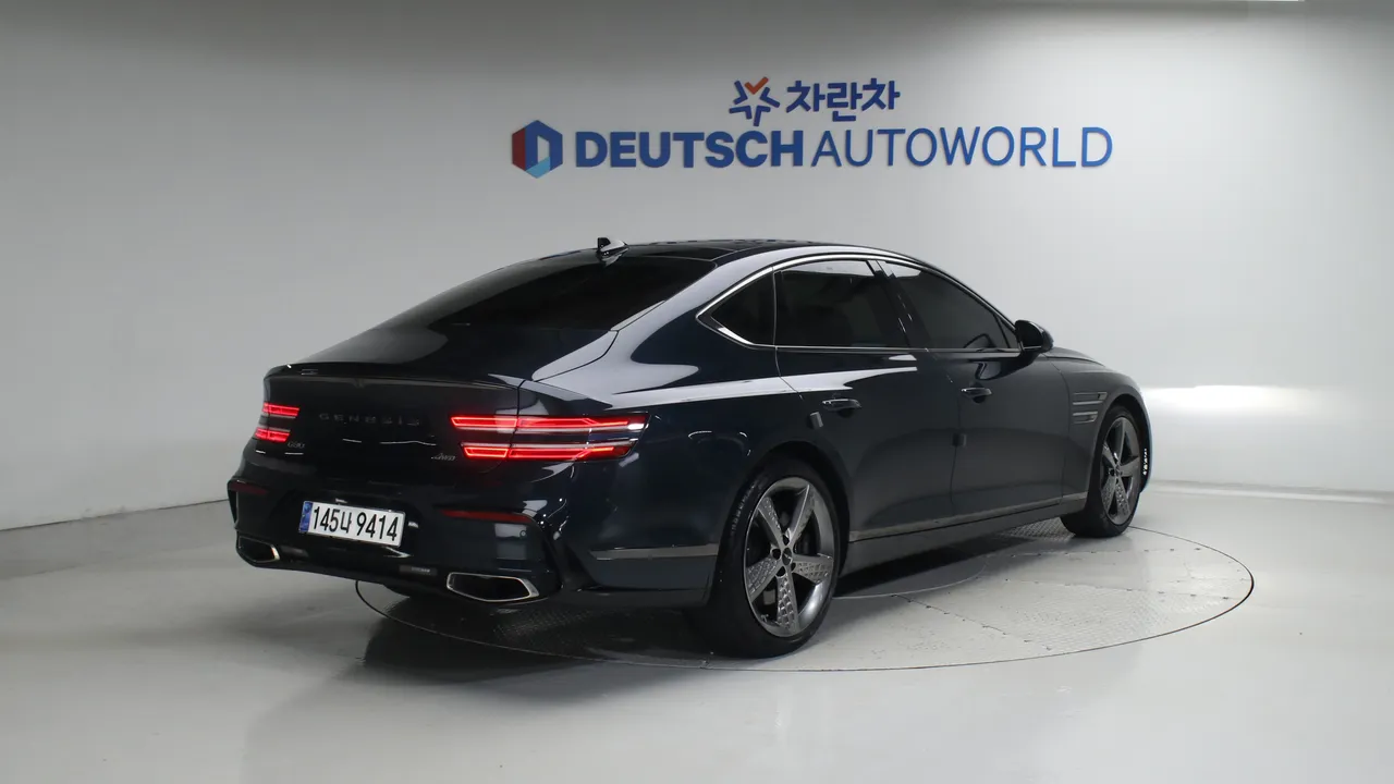 Genesis G80 — miniaturë 2
